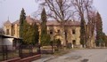 Historie zámku Červené Janovice
